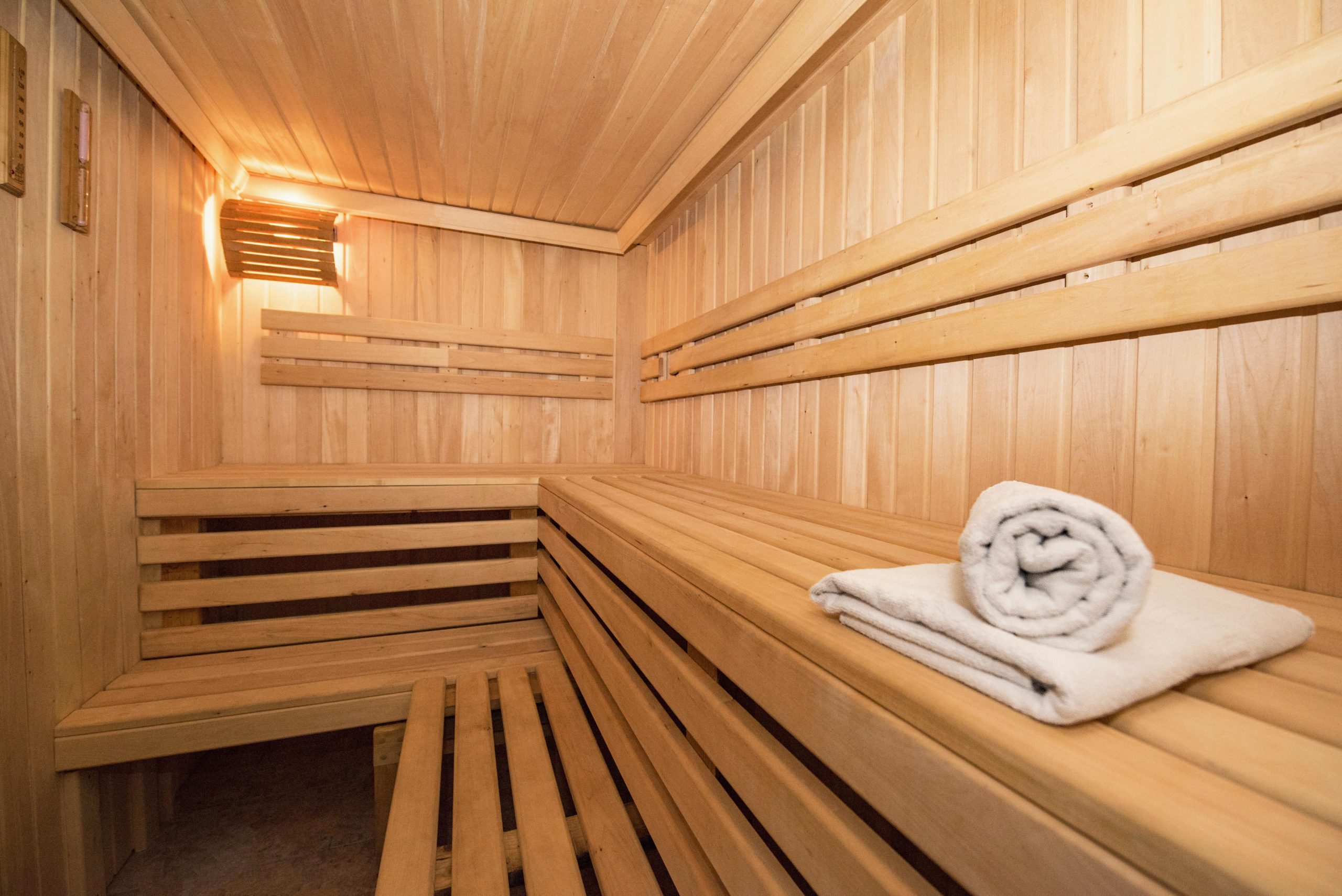 Paulownia drewno stosowanie w saunie Paulownia Holz im Saunabereich Paulownia wood for use in Saunas